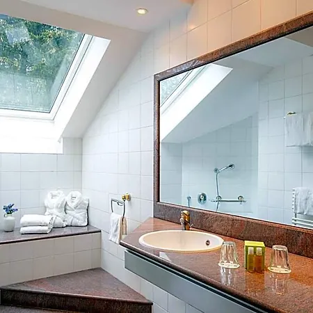 Hotell Romantik Gersberg Alm Mit Panoramablick Auf Und Outdoor Pool Ab Mai