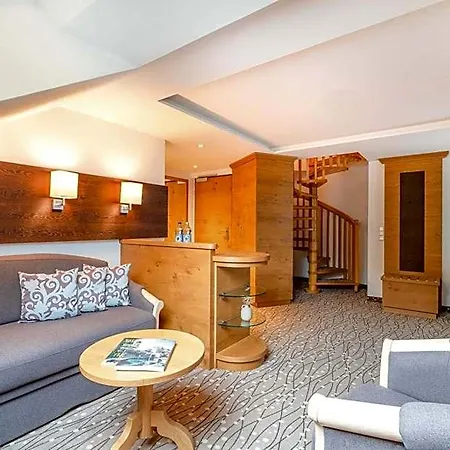 Romantik Gersberg Alm Mit Panoramablick Auf Und Outdoor Pool Ab Mai Hotell