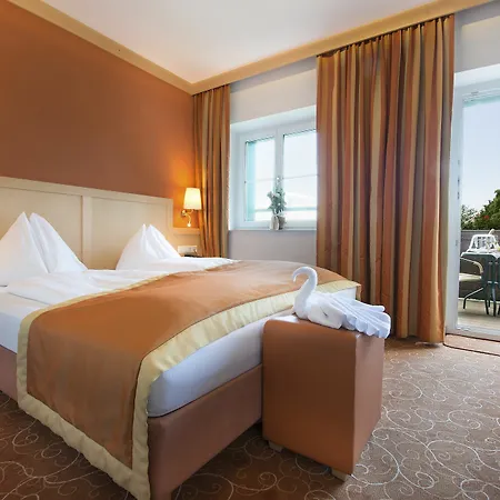 Romantikhotel Gersberg Alm 4*