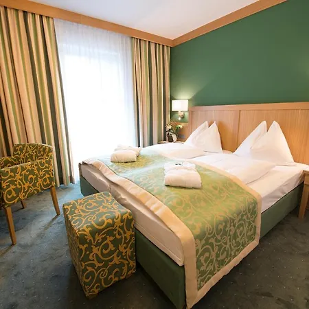 Romantikhotel Gersberg Alm 4*